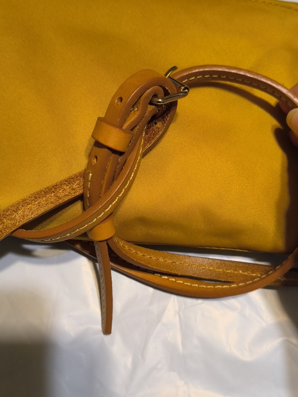 ✨LOW START ✨NWT Mustard Dooney And Bourke Crossbody Bag - Picture 7 of 8